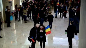 Guvernul a decis că 2 decembrie este zi liberă pentru bugetari, cu recuperare pe 17 decembrie