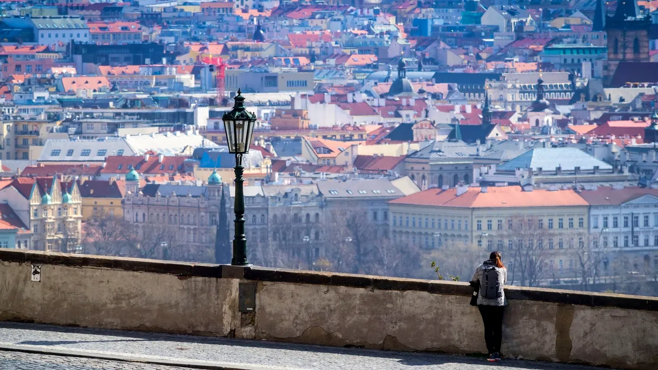 Bloomberg: Estul Europei se îndreaptă către cea mai mare criză economică de la căderea comunismului