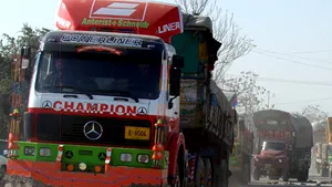Kazahstanul autorizează tranzitul de materiale către Afganistan