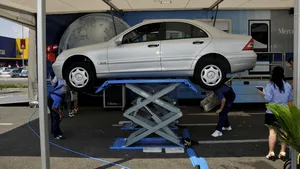 Mercedes-Benz România cheamă în service peste 200 de autovehicule