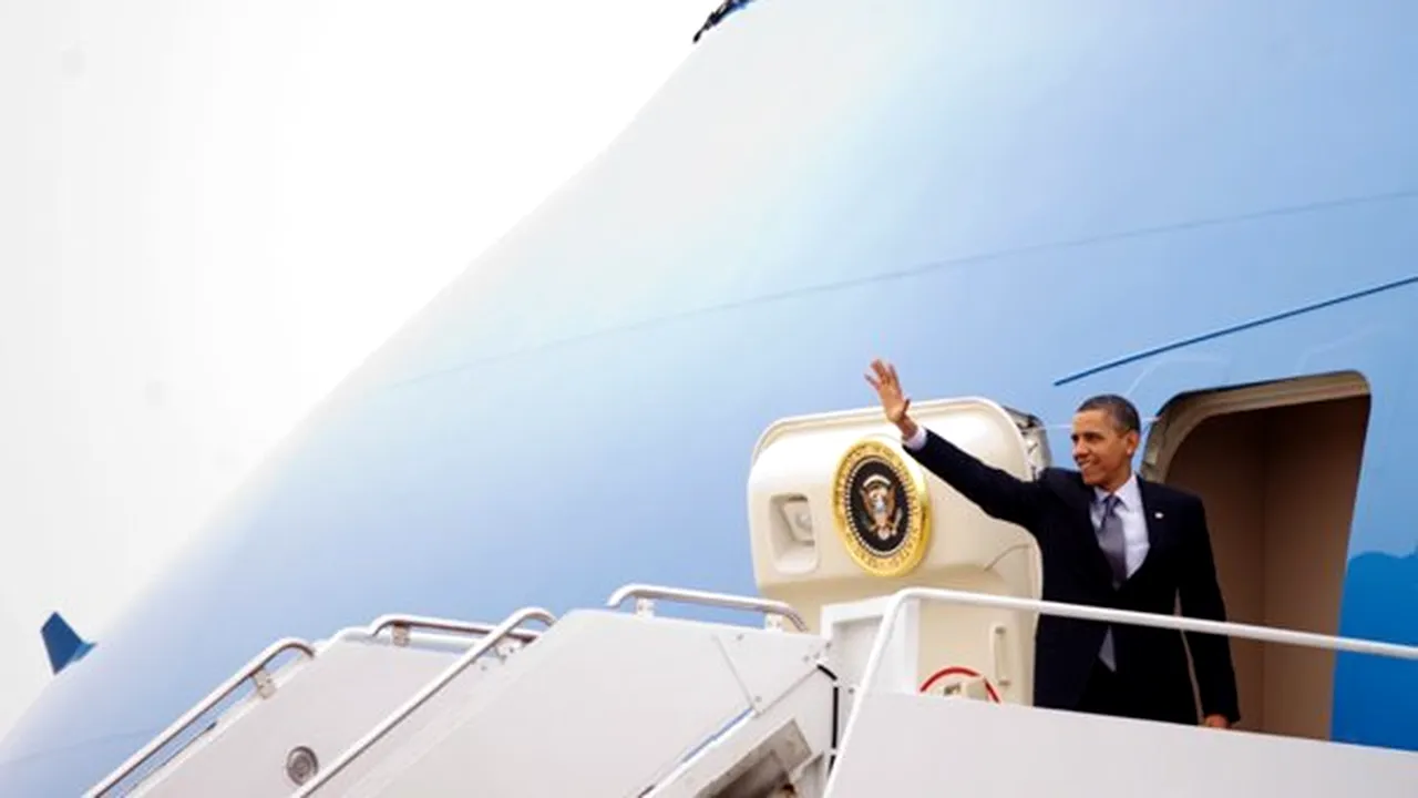 Avionul lui Barack Obama a avut o 