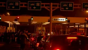 Trafic în creştere în vămile arădene, la întoarcerea muncitorilor români acasă, de sărbători