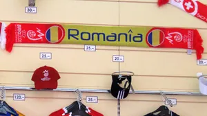 Pe fularele oficiale ale României scrie 