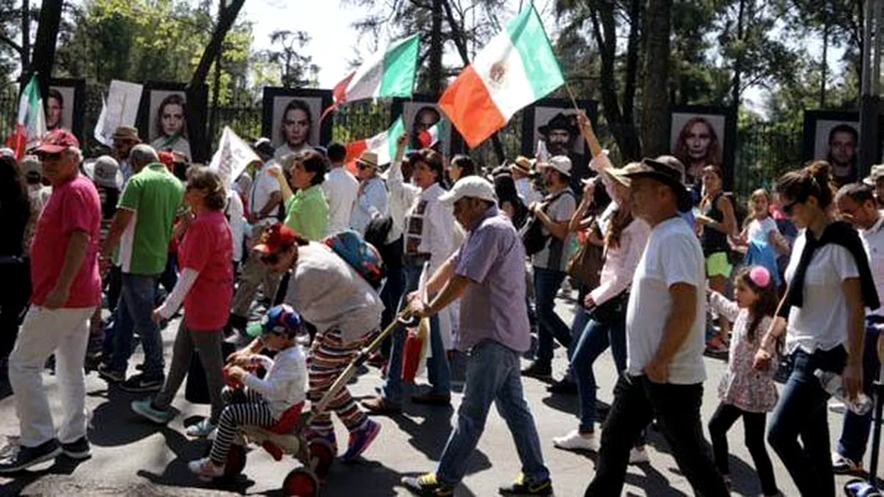 Proteste masive în Mexic faţă de măsurile antiimigraţie luate de Donald Trump