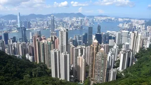 Cea mai lungă scară rulantă din lume are 100.000 de utilizatori în fiecare zi. Sistemul are o mare problemă