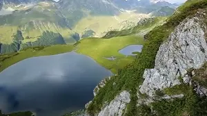 Abhazia, regiunea separatistă care provoacă tensiuni între Rusia şi Georgia. Cum arată şi ce istorie are fosta destinaţie de vacanţă a elitei sovietice - FOTO, VIDEO