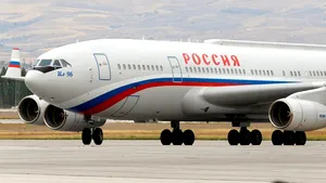 Polonia, avertisment pentru Putin dacă traversează spațiul său aerian: Mandatul internațional de arestare ar putea fi pus în execuție