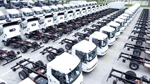 UE are nevoie de circa 5.300 de încărcătoare pentru camioanele electrice, în timp ce Germania vrea eliminarea interdicției de vinde motoare cu ardere internă