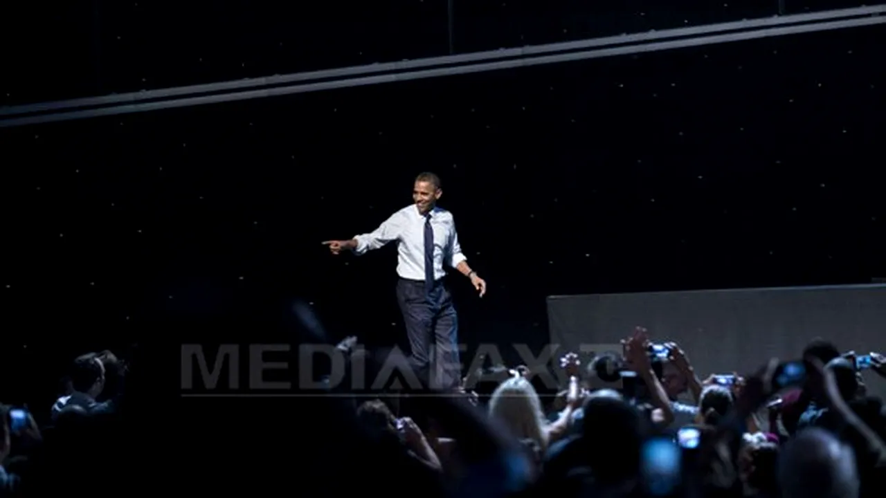 Barack Obama a glumit la Hollywood pe tema performanţei sale slabe la dezbaterea prezidenţială