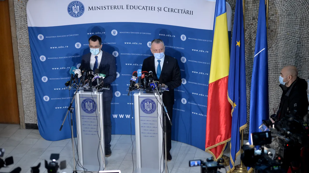 Cîmpeanu: Credeam că sunt pregătit pentru predarea online, apoi mi-am dat seama cât de puţine ştiu