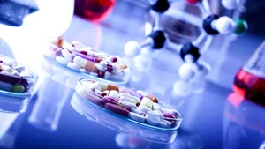 Medicamentele eliberate cu reţetă vor fi ieftinite cu 35% în următorii trei ani