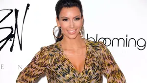 Kim Kardashian a postat pe Instagram o poză din copilărie cu ea şi sora sa Kourtney - FOTO