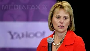 Directorul general al Yahoo! a fost concediat prin telefon