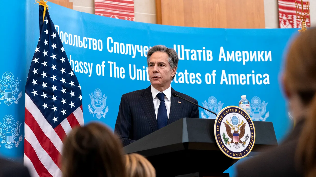 Statele Unite îşi îndeamnă cetăţenii să nu călătorească în Rusia. Membrii misiunii diplomatice din Kiev vor fi evacuaţi