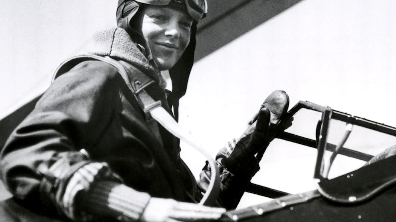  89 de ani de când Amelia Earhart devenea prima femeie care traversa în zbor, fără escală, Oceanul Atlantic