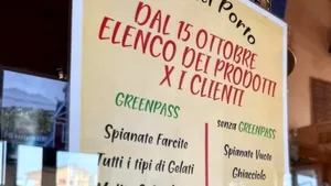 Dispută virală în Italia. Meniu: Mojito şi cocktail-uri pentru vaccinaţi, apă şi mentă pentru nevaccinaţi 