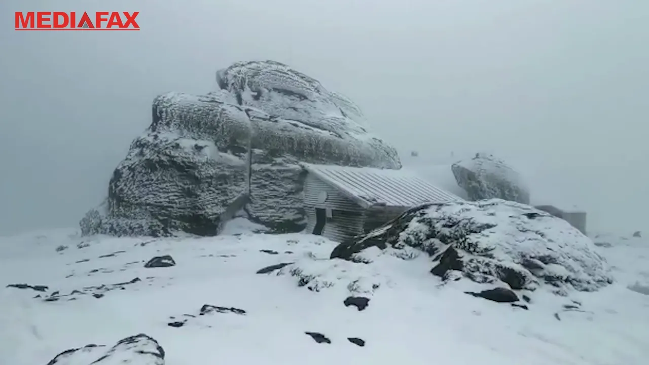 A nins ca-n poveşti în pragul verii. Peisajele feerice de la munte ascund, însă, pericole