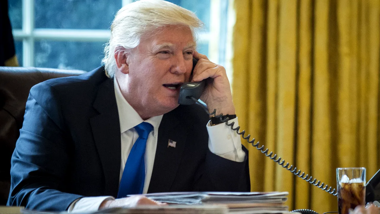 Donald Trump a purtat convorbiri telefonice cu liderii Arabiei Saudite şi Emiratelor Arabe Unite