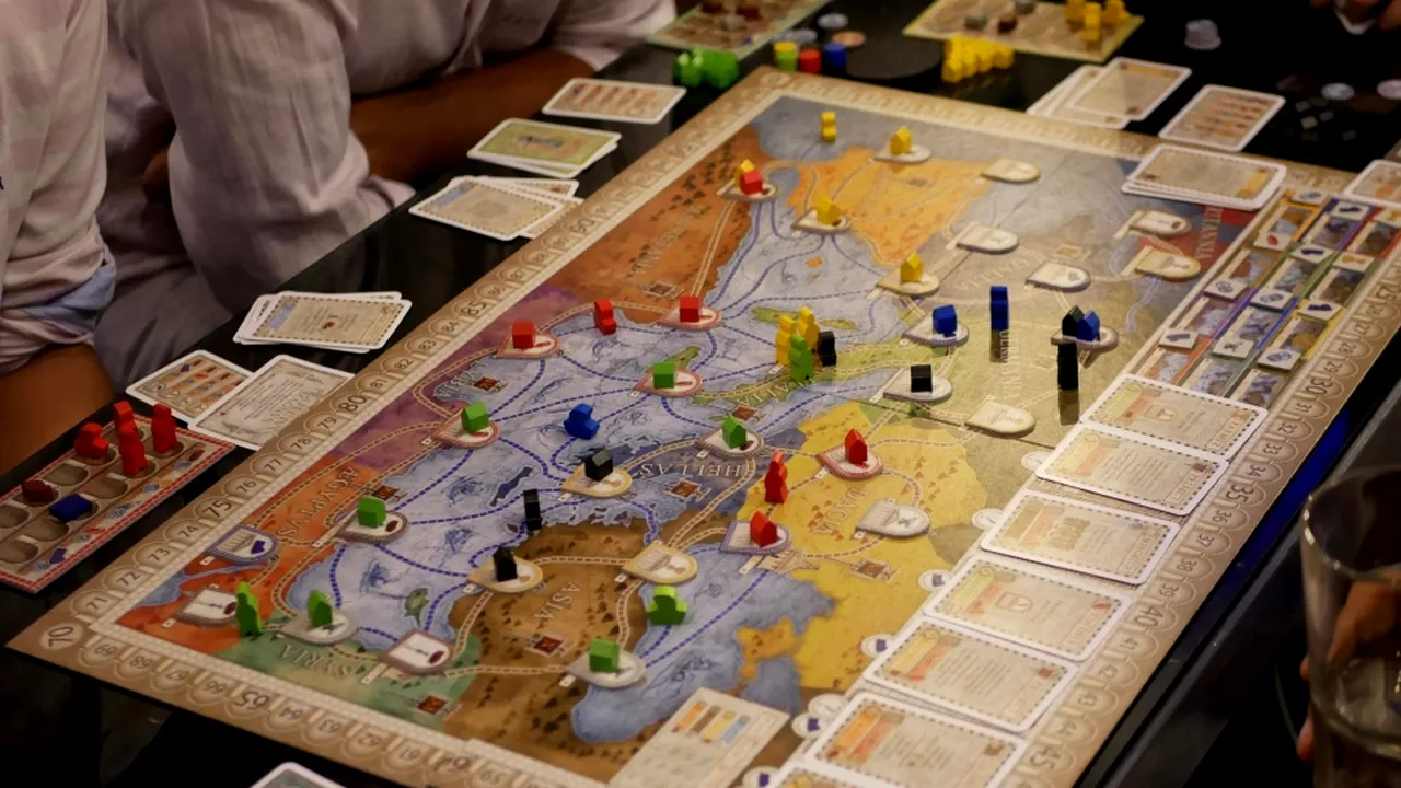 5 sfaturi pentru organizarea unei seri de board games la tine acasă