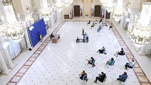 COMENTARIU Lelia Munteanu: „Pentru a avea mai mulţi bani, trebuie să ne străduim cu toţii mai mult”