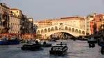 12 orașe celebre care nu mai merită banii. Milioane de turiști continuă să cadă în aceeași capcană
