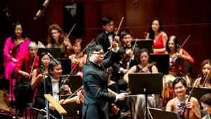 Primul muzician asiatic care a câştigat competiţia de dirijat ”Gustav Mahler”, invitat la Sala Radio