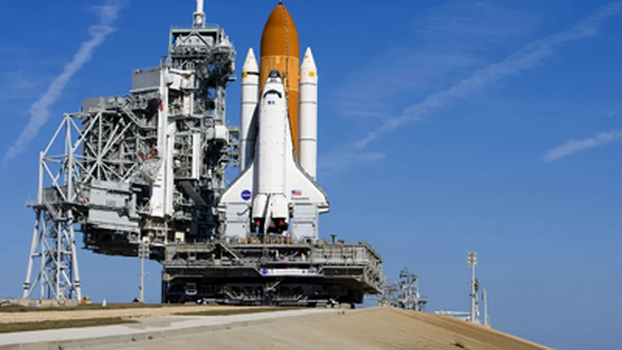 NASA a lansat naveta Discovery
