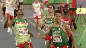 Patru paralimpici, timpi mai mici în cursa de 1.500 de metri decât medaliatul cu aur de la JO 2016