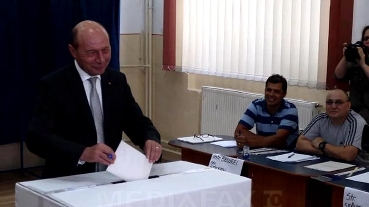 Băsescu: Am votat pentru un partid nou. Apelul către români: dacă nu aveţi cu cine vota, anulaţi votul