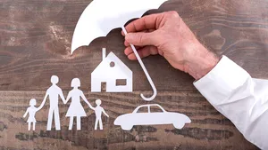 Exemple de calcul: Cât costă asigurarea locuinţei