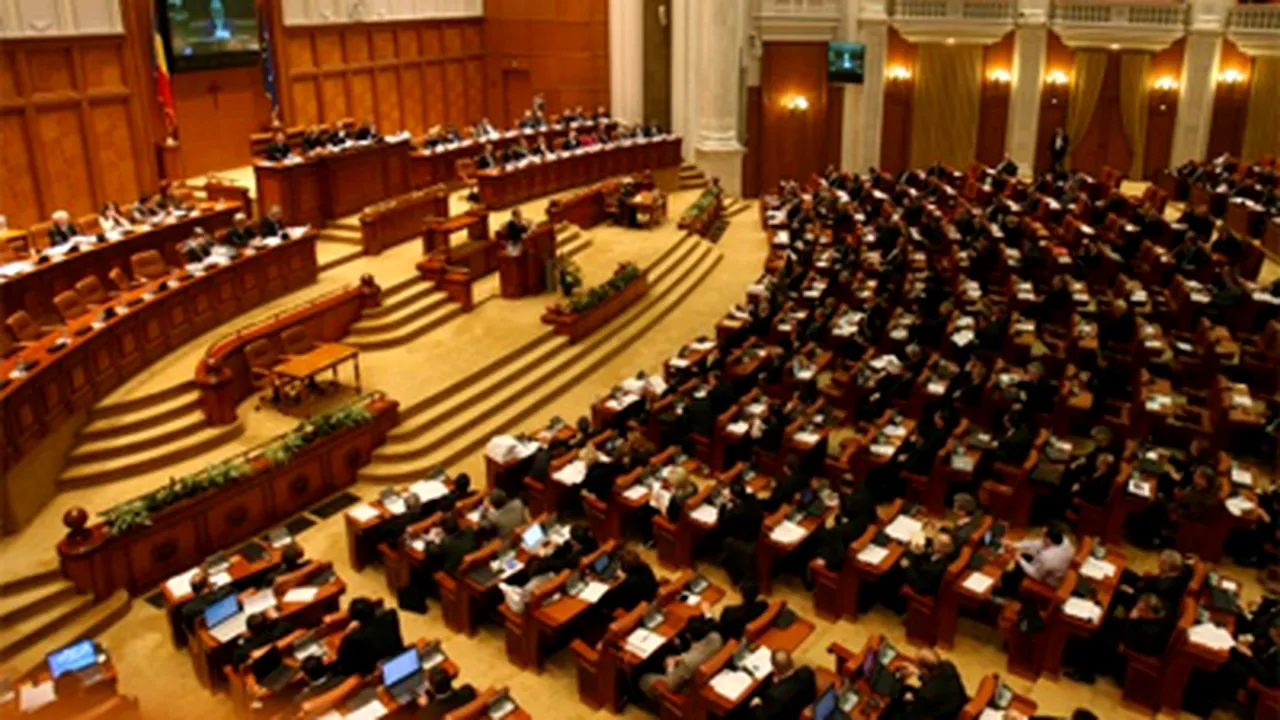 Parlamentarii continuă dezbaterilor pe buget şi miercuri noaptea