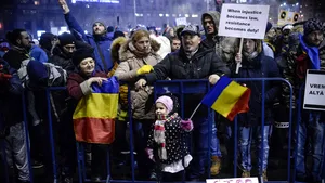 Patru persoane, arestate preventiv în urma violenţelor de la protestul de miercuri