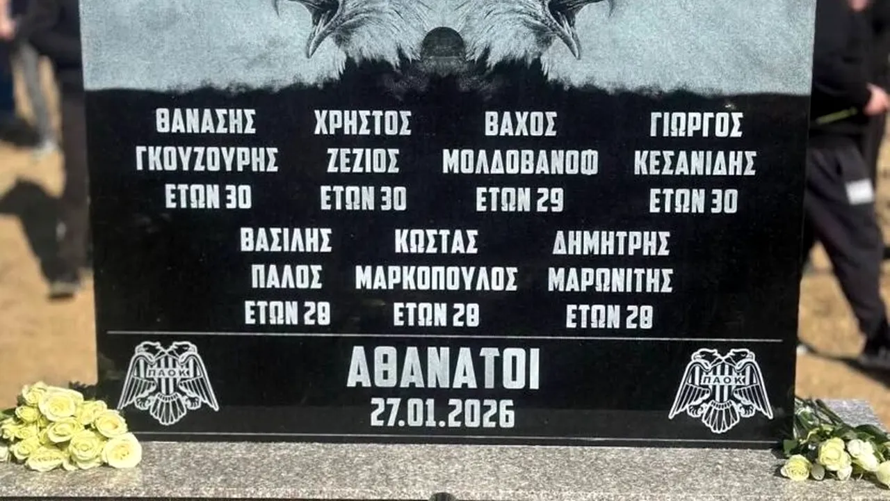 Comemorarea suporterilor PAOK Salonic în Timiș. Monument ridicat lângă Lugoj pentru victimele accidentului