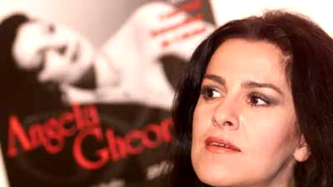 Angela Gheorghiu a scris despre Bucureşti în Louis Vuitton City Guides