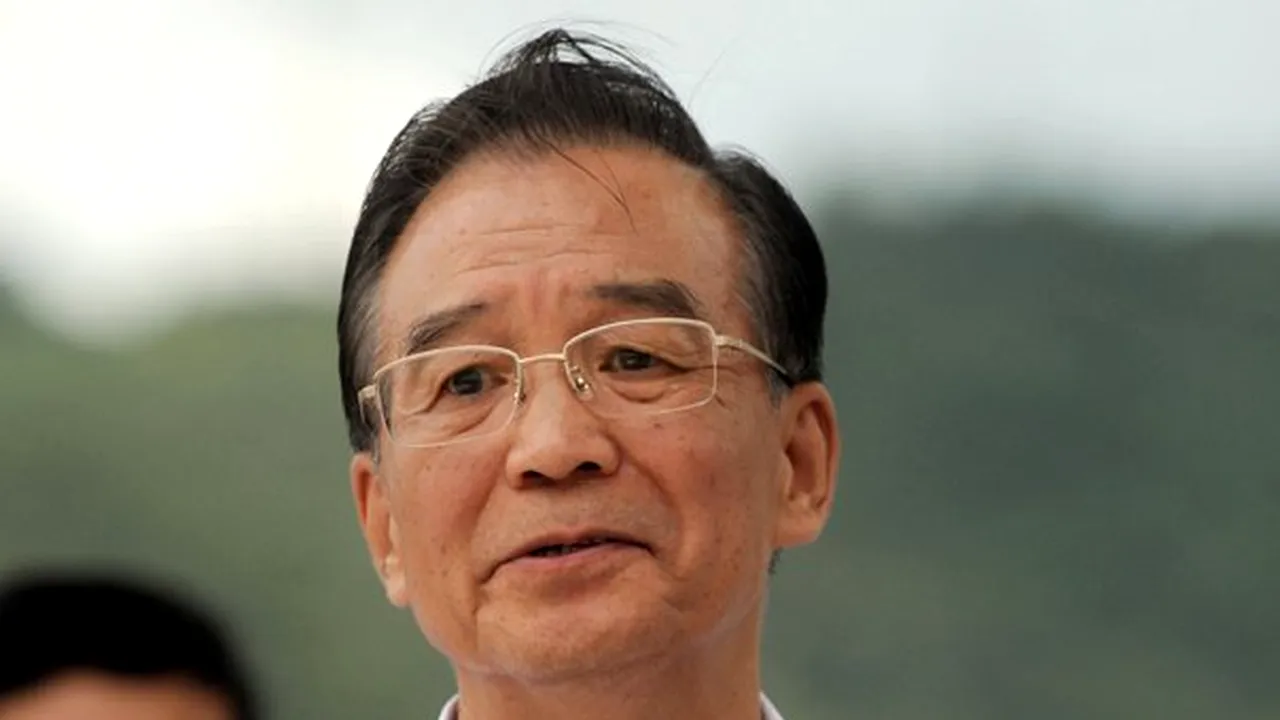Premierul chinez: Este necesar să reformăm urgent structurale economice şi politice, în special în privinţa reformării sistemului de guvernare