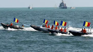 Mii de persoane au asistat la manifestările prilejuite de Ziua Marinei, la Constanţa