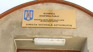 DNA cere arestarea a 18 persoane implicate în scandalul permiselor auto din Argeş (Video)