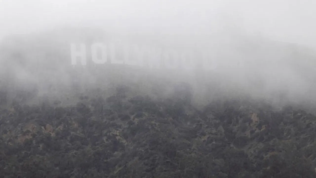 Ninsoare la Los Angeles. Zăpada a acoperit emblematicul semn Hollywood