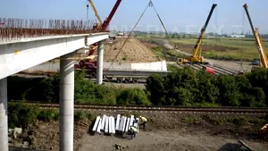 Bugetul Transporturilor creşte cu 40% faţă de execuţia din 2012, la 7,3 miliarde de lei