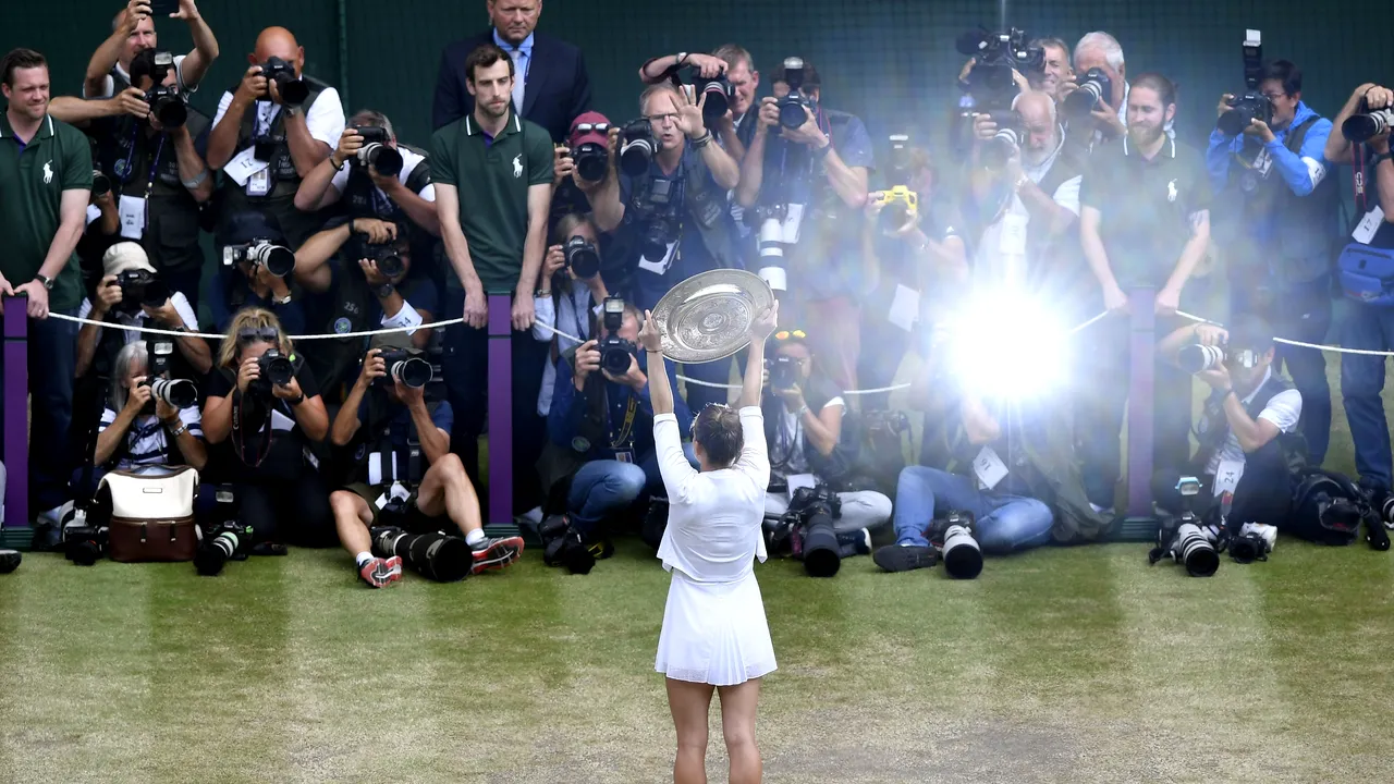 Simona Halep va prezenta trofeul de la Wimbledon pe Arena Naţională, pe 17 iulie 