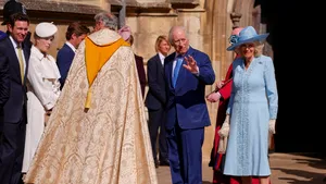 Regele Charles și regina Camilla au salutat mulțimea după slujba de Paște