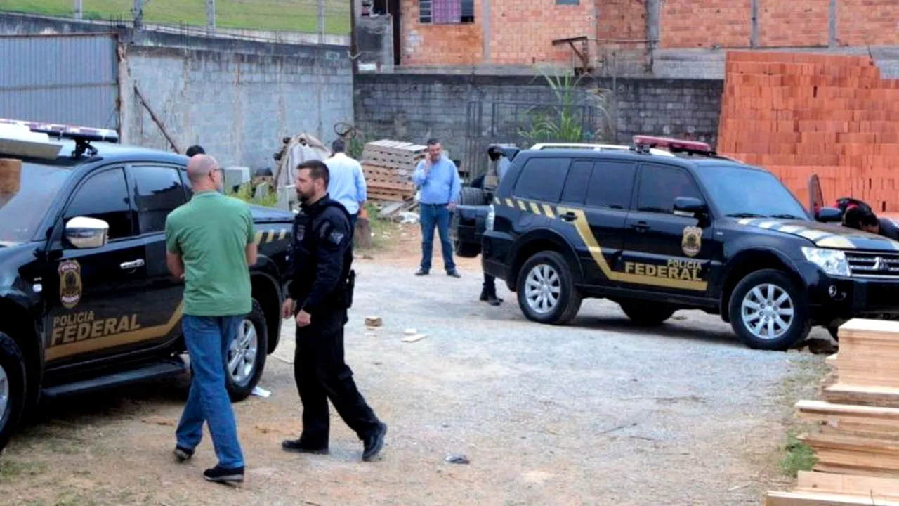 JAF pe Aeroportul São Paulo. Lingouri de aur de peste 30 de milioane de dolari, furate de bărbaţi deghizaţi în poliţişti | VIDEO