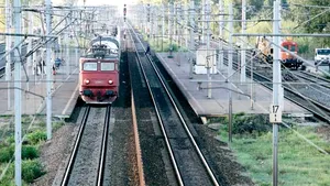 Accident feroviar. 11 vagoane ale unui tren privat de marfă au deraiat pe calea ferată Paşcani-Iaşi