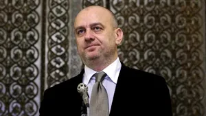 BNS: Există discrepanţe foarte mari în salarizarea din sectorul public
