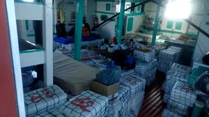 Peste 8,6 tone de droguri, confiscate de Marina franceză. Ce au descoperit militarii pe un vas de pescuit