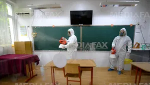 Masca de protecţie la examene, o dificultate pentru elevii cu probleme respiratorii sau ochelari