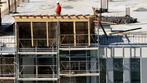 ARACO: Piaţa construcţiilor a scăzut sub 9 miliarde de euro în 2014, cel mai slab an de la începerea crizei