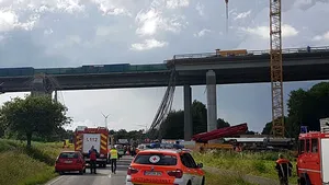 Cel puţin doi morţi după un accident de muncă pe o autostradă din Germania - FOTO