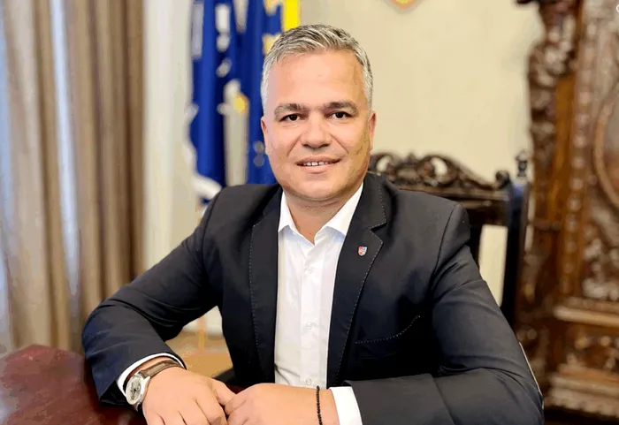 NEWS ALERT Sunt și liberali care susțin desemnarea lui Adrian Veștea: „E omul cel mai potrivit”