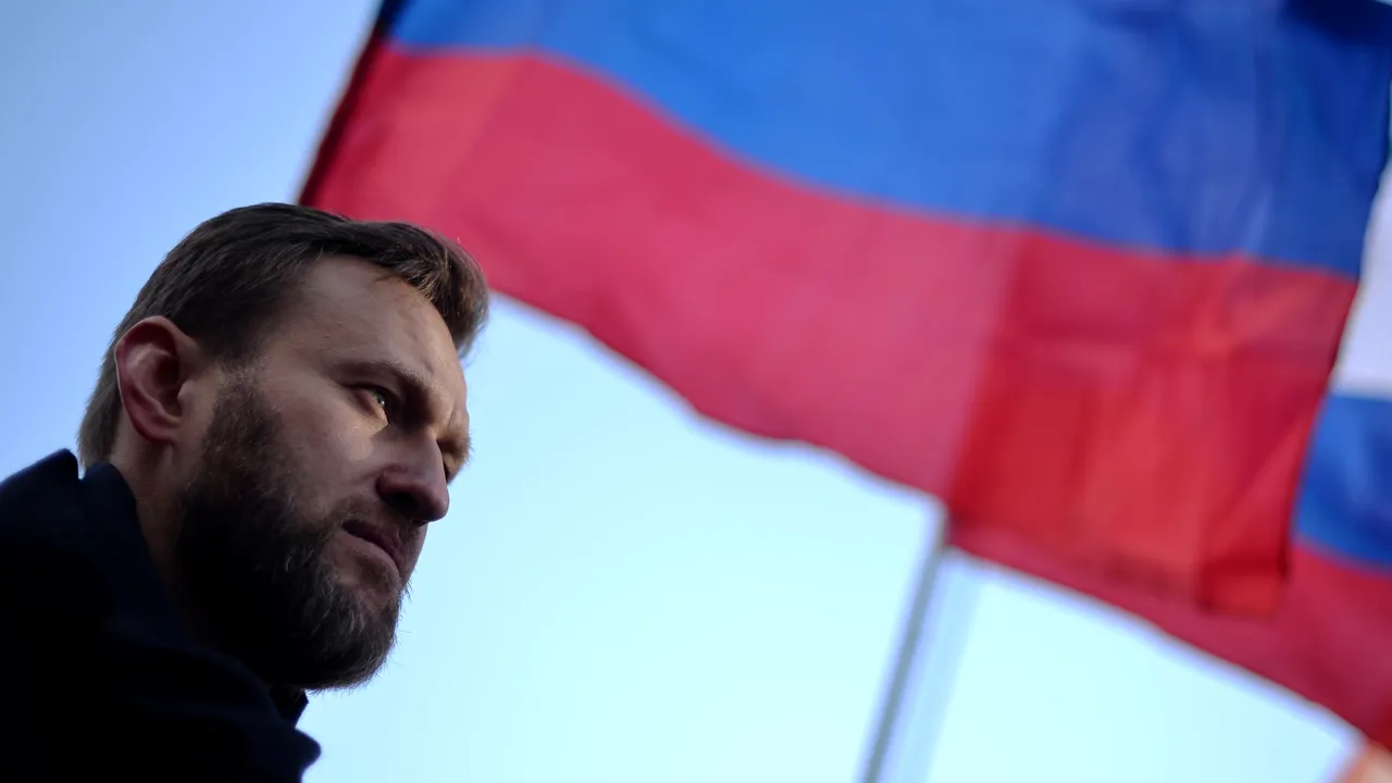 Navalny, un critic făţiş al lui Putin, anunţă că va candida la alegerile prezidenţiale ruse din 2018